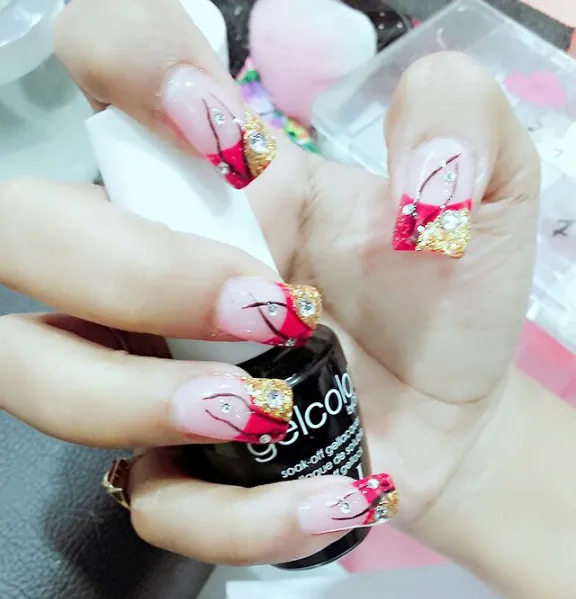 Tuki Roy Pramanik | Enhance the beauty of your nails with nail art extension  from Shine & Sign. Contact Details : Kolkata : +91 74780 89289 Ghatal : +91  94... | Instagram
